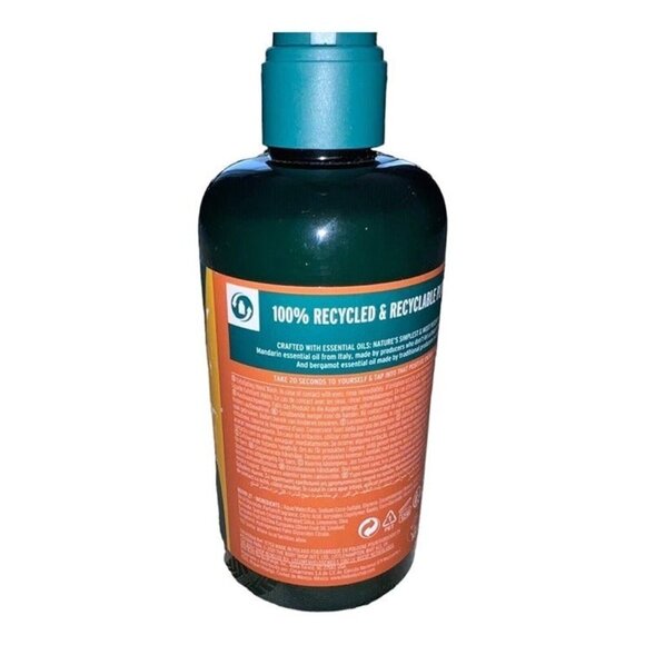 THE BODY SHOP Boost Exfoliating Hand Wash Mandarin & Bergamot 8.4oz - Picture 2 of 5